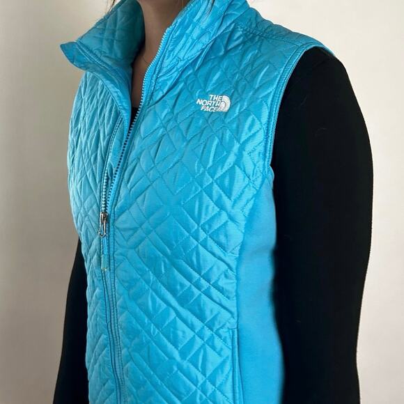 The North Face Puffer Vest - Picture 3 of 6